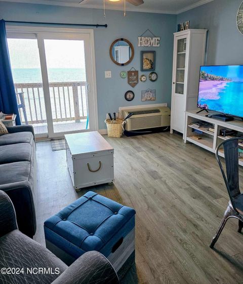 A home in North Topsail Beach