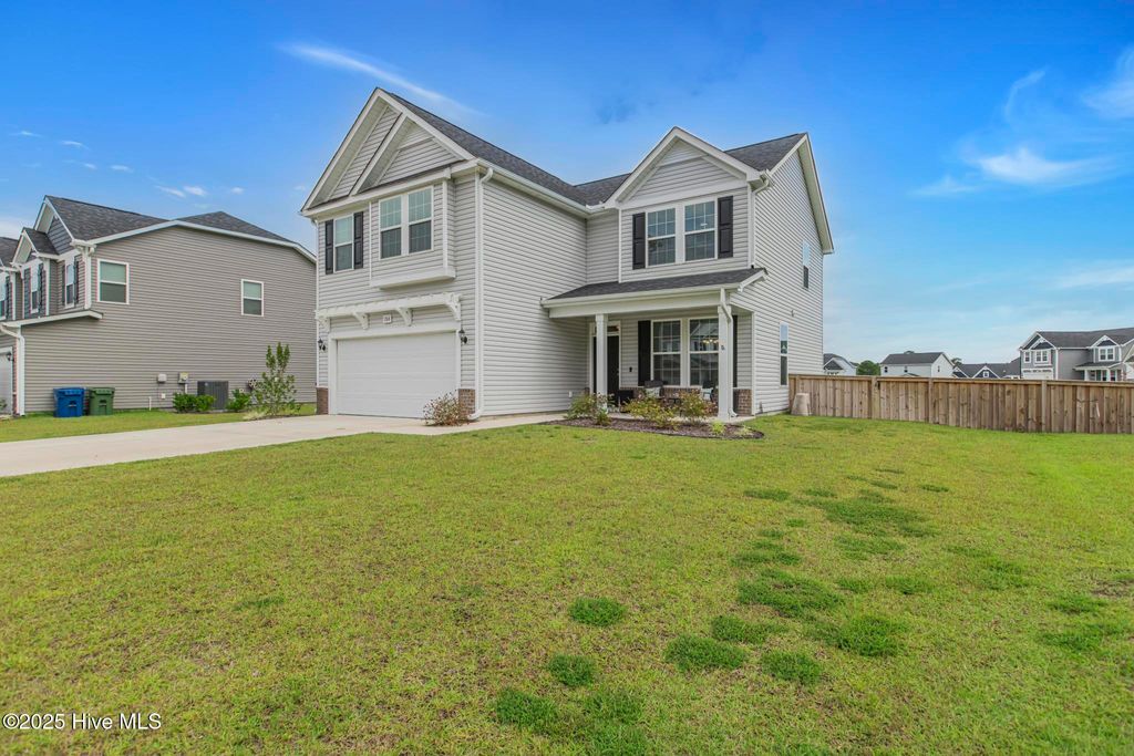 Photo of 206 E Red Head Circle, Sneads Ferry, NC 28460 (MLS # 100526724)