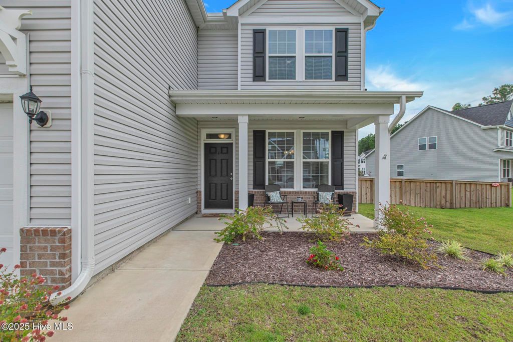 Photo of 206 E Red Head Circle, Sneads Ferry, NC 28460 (MLS # 100526724)