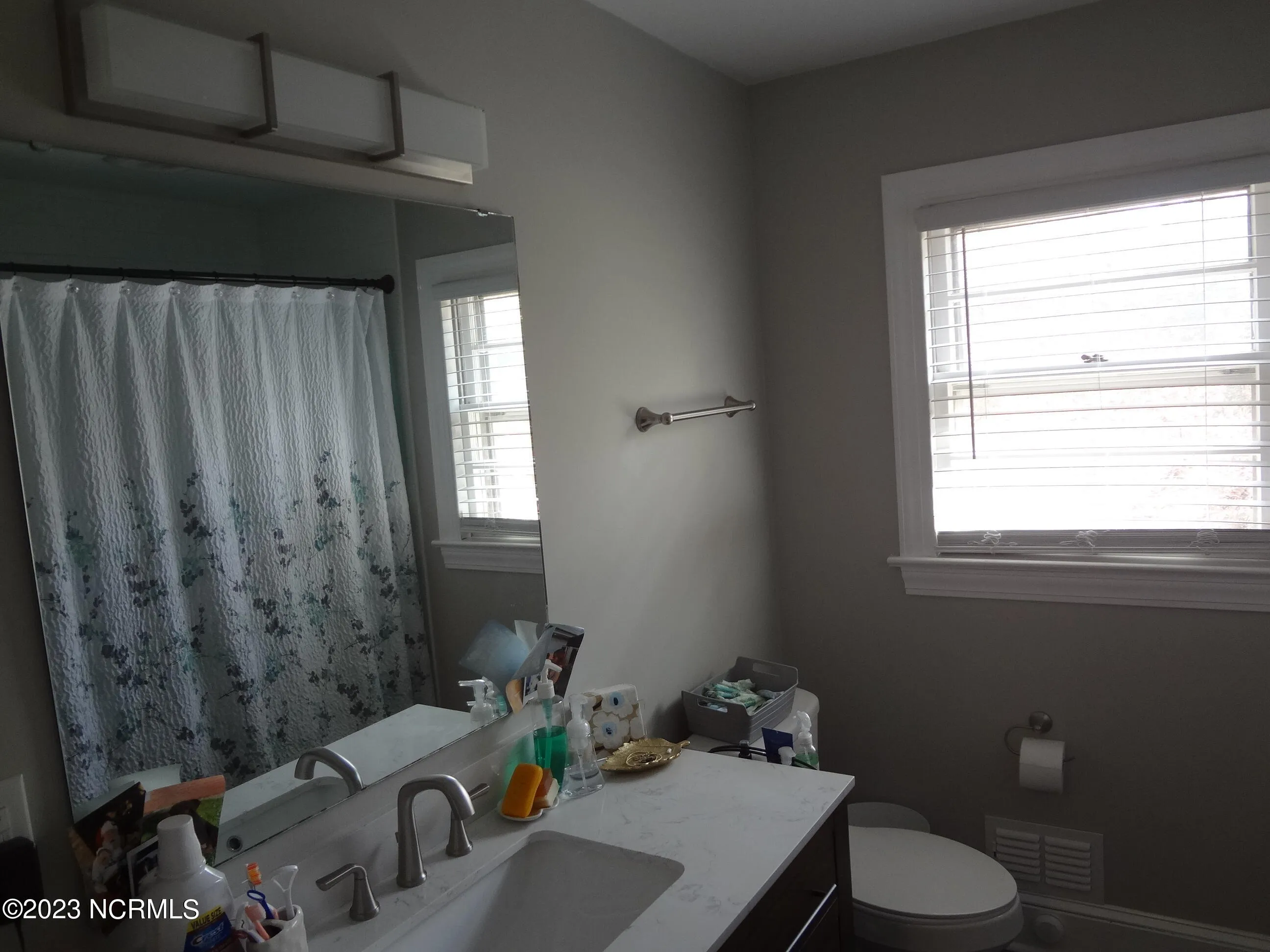 Greenville, North Carolina 27858, United States, 3 Bedrooms Bedrooms, ,2 BathroomsBathrooms,Residential,Active,203786