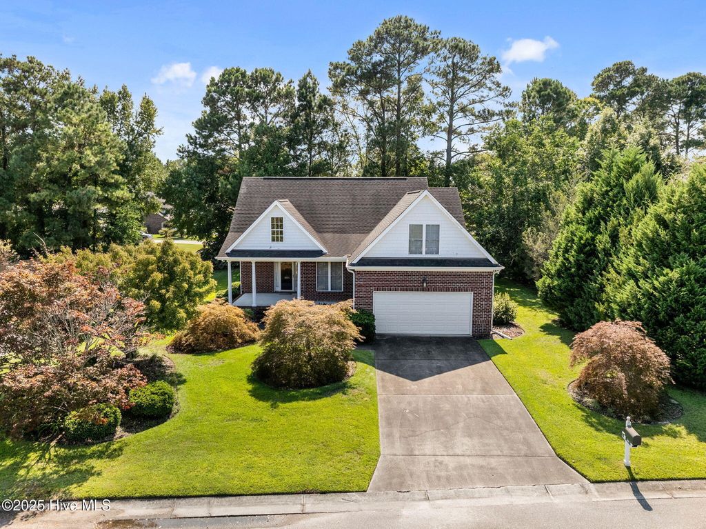 Photo of 301 Foxwood Lane, Wilmington, NC 28409 (MLS # 100532156)