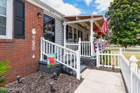 Single Family Residence in Jacksonville NC 817 Barn Street 3.jpg