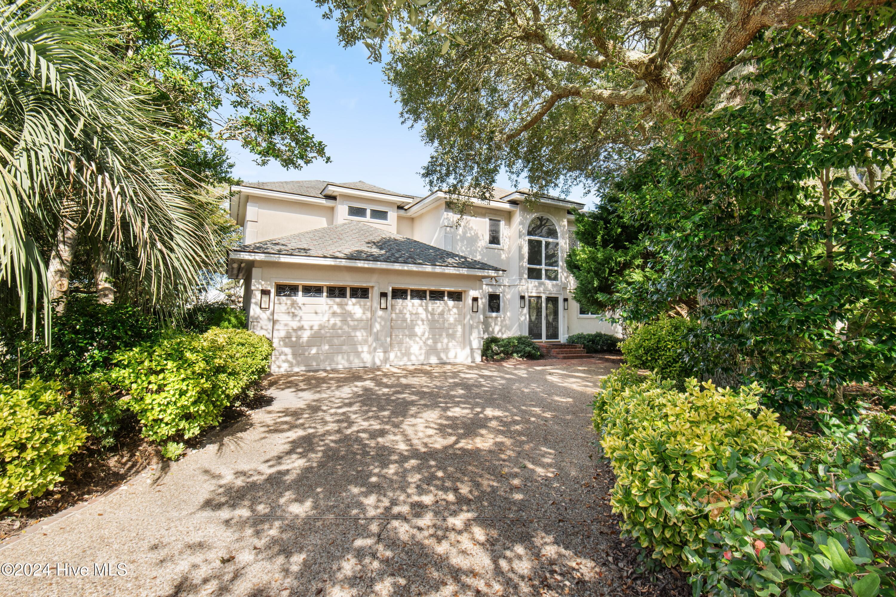 518 Egret Lake Drive