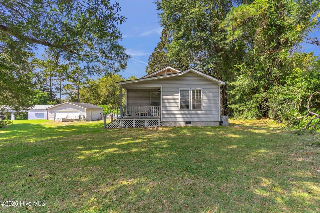 Photo of 5207 5207 Castle Hayne Rd Road, Castle Hayne, NC 28429 (MLS # 100532002)