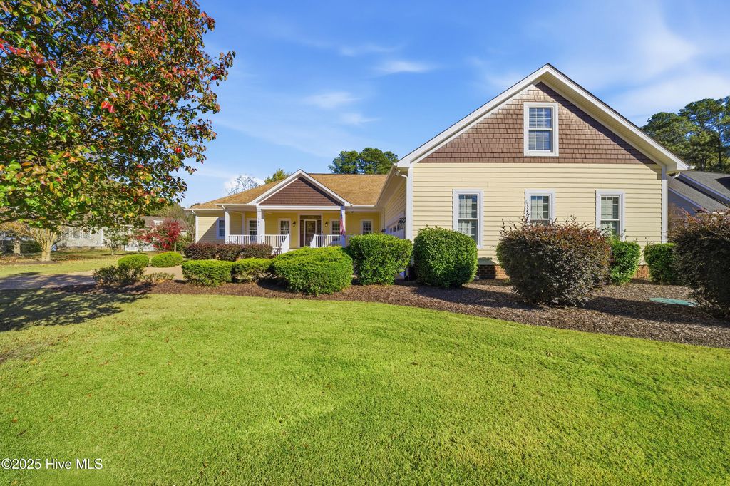 Photo of 127 Meherrin River Drive, Hertford, NC 27944 (MLS # 100542729)