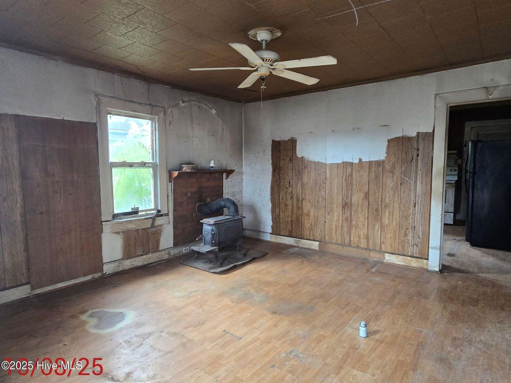 Photo of 914 Broad Street, Windsor, NC 27983 (MLS # 100536395)