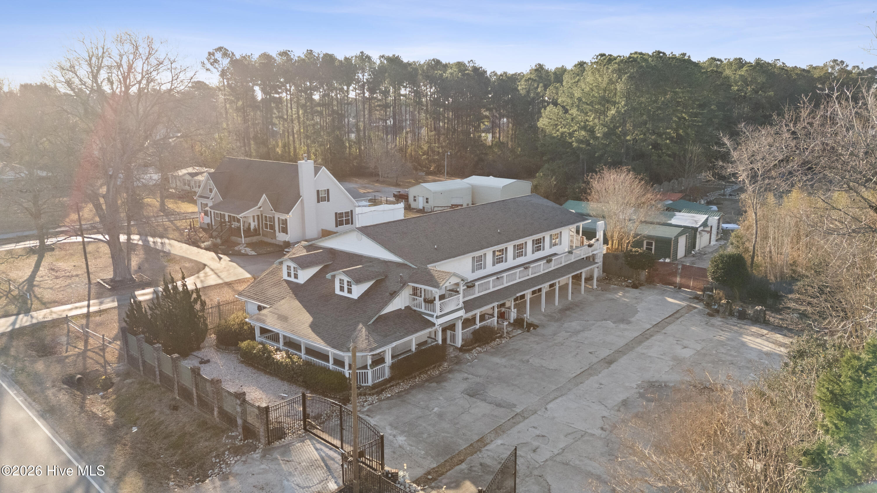 1453 Old Fayetteville Road NE