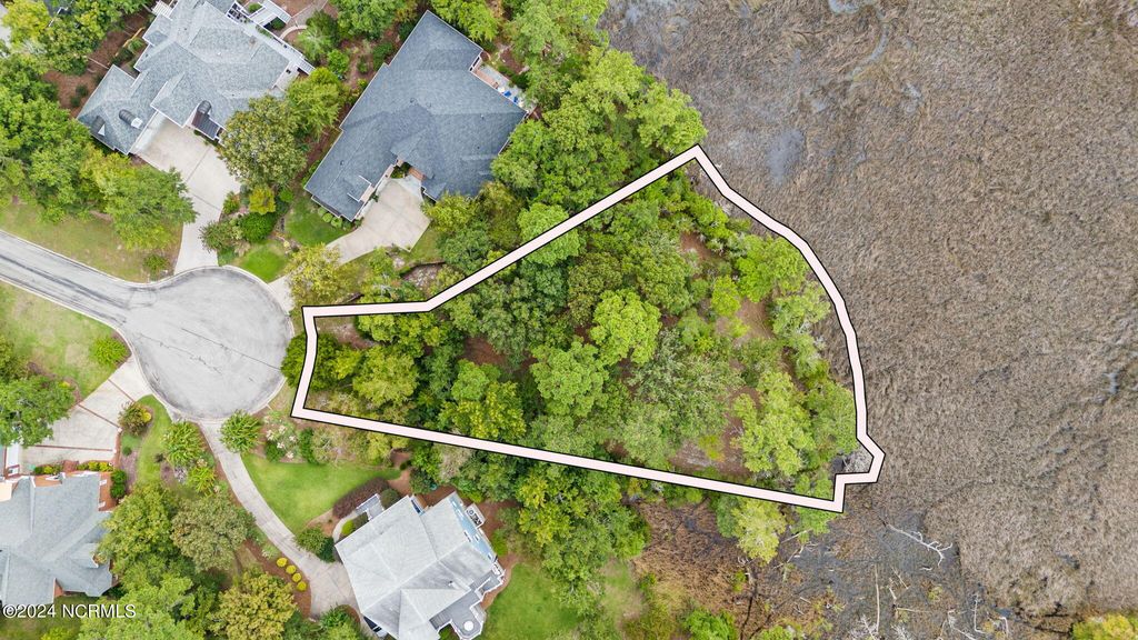 Photo of 469 Deep Water Drive SE, Bolivia, NC 28422 (MLS # 100466008)