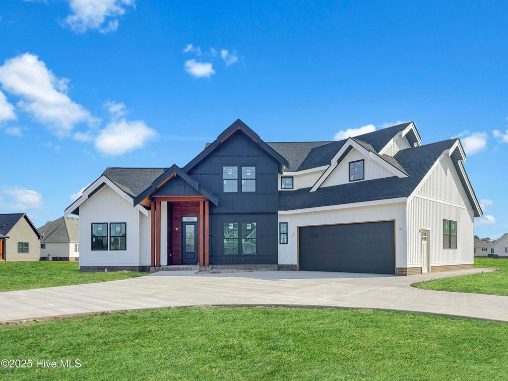 Photo of 1111 Staysail Drive, Elizabeth City, NC 27909 (MLS # 100539862)