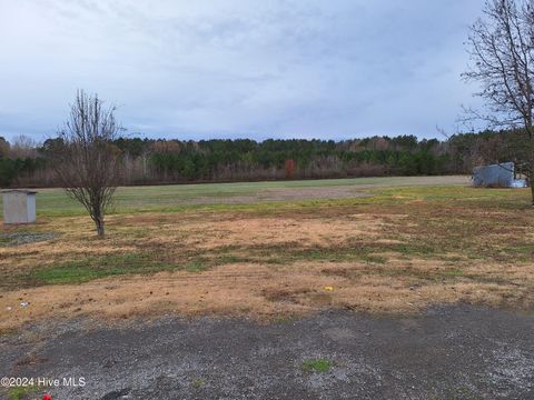 A home in Ahoskie