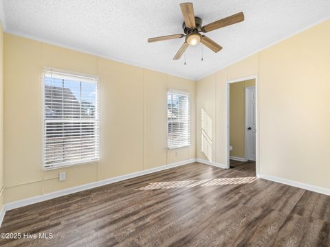 Tiny photo for 307 N Winchester Lane, Hubert, NC 28539 (MLS # 100540090)