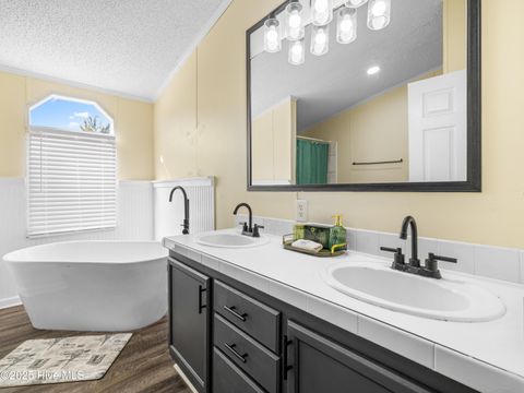 Tiny photo for 307 N Winchester Lane, Hubert, NC 28539 (MLS # 100540090)