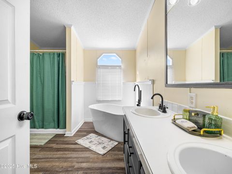 Tiny photo for 307 N Winchester Lane, Hubert, NC 28539 (MLS # 100540090)