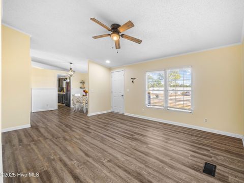 Tiny photo for 307 N Winchester Lane, Hubert, NC 28539 (MLS # 100540090)