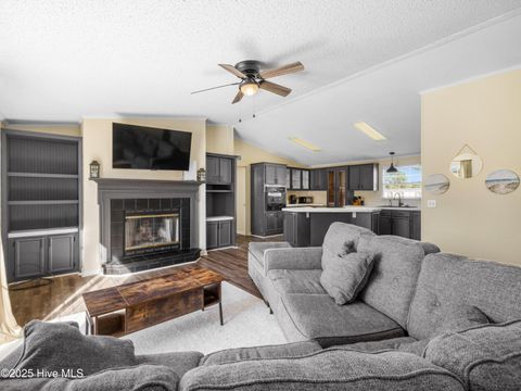 Tiny photo for 307 N Winchester Lane, Hubert, NC 28539 (MLS # 100540090)