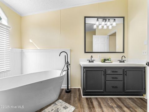 Tiny photo for 307 N Winchester Lane, Hubert, NC 28539 (MLS # 100540090)