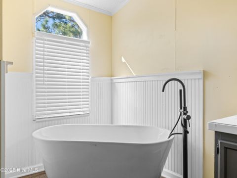 Tiny photo for 307 N Winchester Lane, Hubert, NC 28539 (MLS # 100540090)