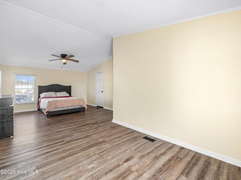 Tiny photo for 307 N Winchester Lane, Hubert, NC 28539 (MLS # 100540090)