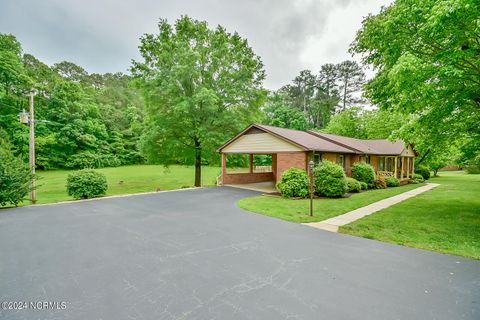 Single Family Residence in Chapel Hill NC 1401 Hatch Road 24.jpg