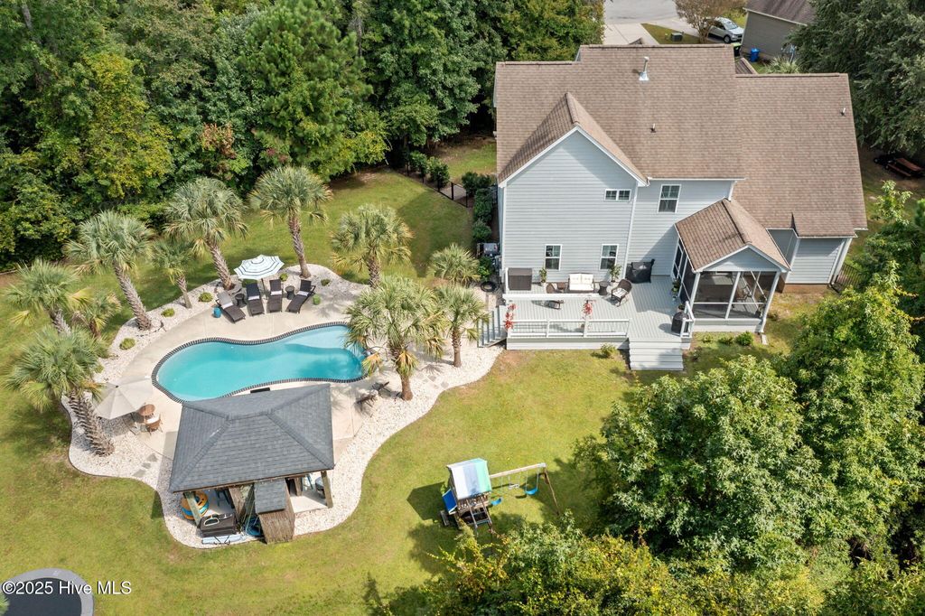 Photo of 109 Hope Town Court, Cedar Point, NC 28584 (MLS # 100528178)