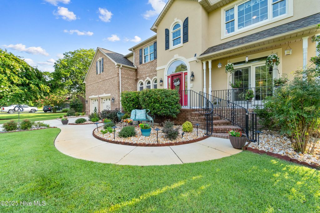 Photo of 5804 Gondolier Drive, New Bern, NC 28560 (MLS # 100521654)