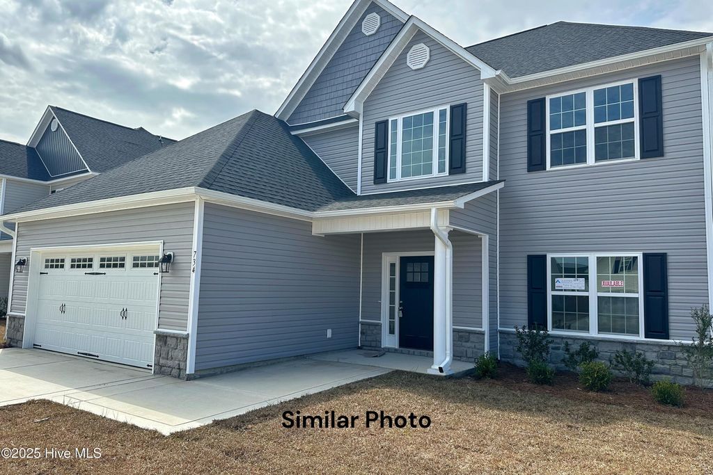 Photo of 1852 Olde Towne Pointe Boulevard, Jacksonville, NC 28546 (MLS # 100497417)
