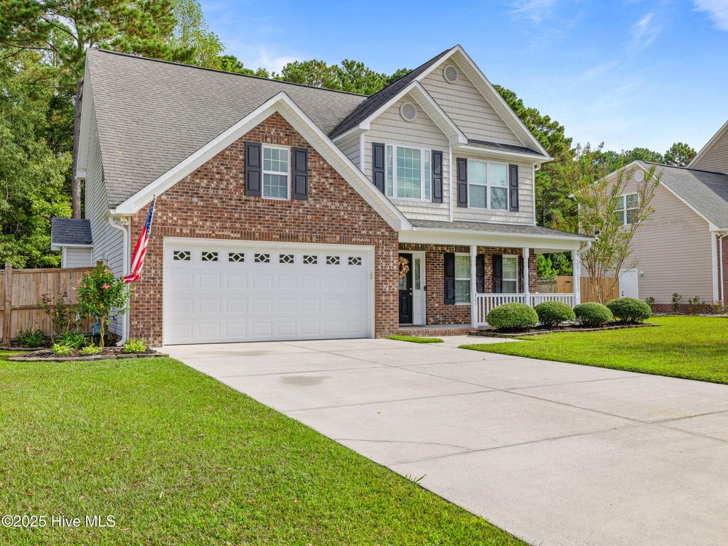 Photo of 907 Stagecoach Drive, Jacksonville, NC 28546 (MLS # 100536458)