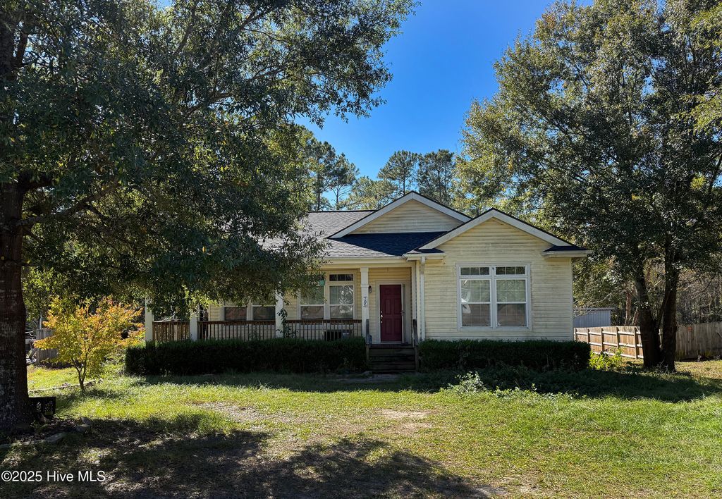 Photo of 706 Ridgecrest Lane, Rocky Point, NC 28457 (MLS # 100540885)