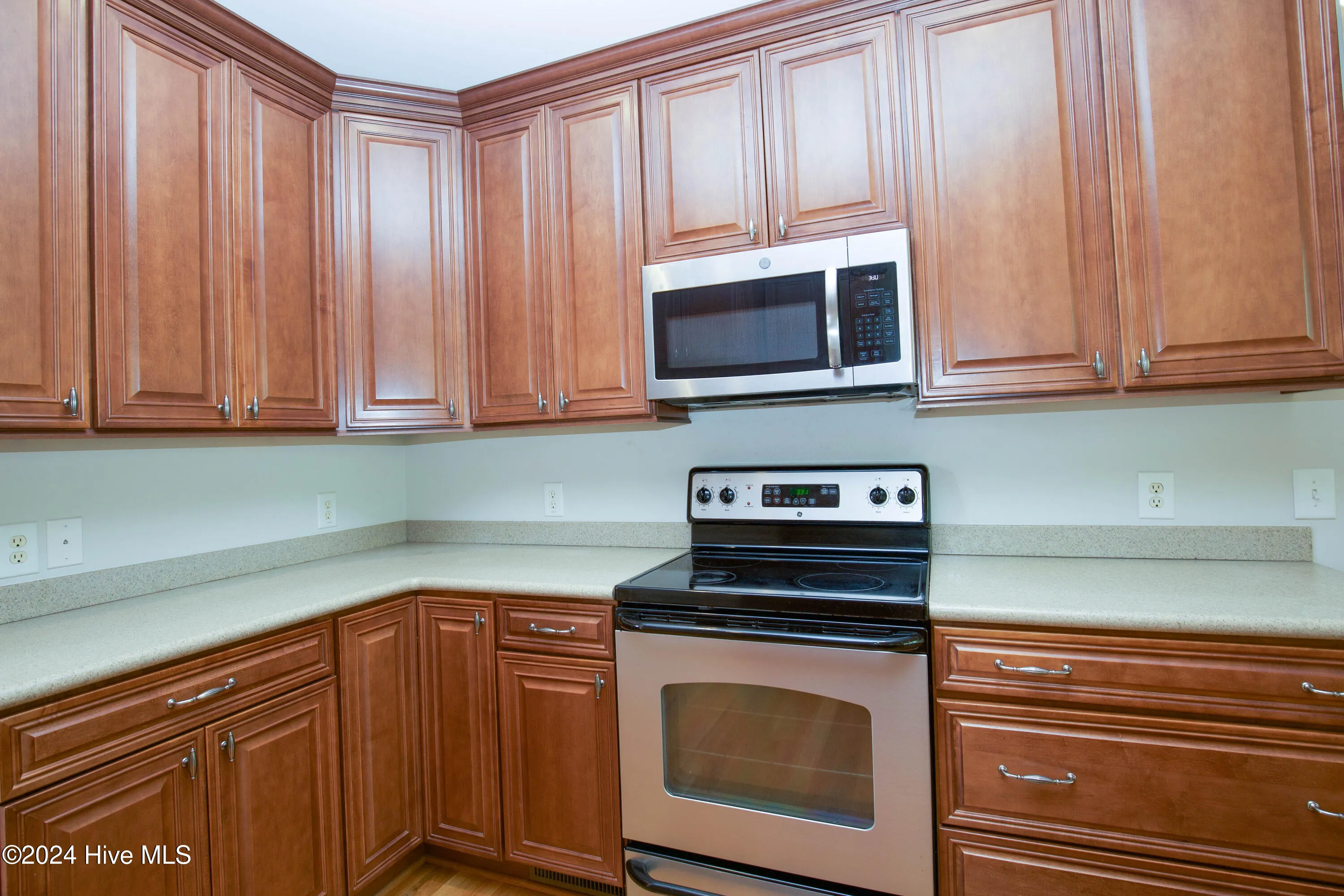 Pinehurst, North Carolina 28374, United States, 4 Bedrooms Bedrooms, ,2 BathroomsBathrooms,Residential,Pending,35323