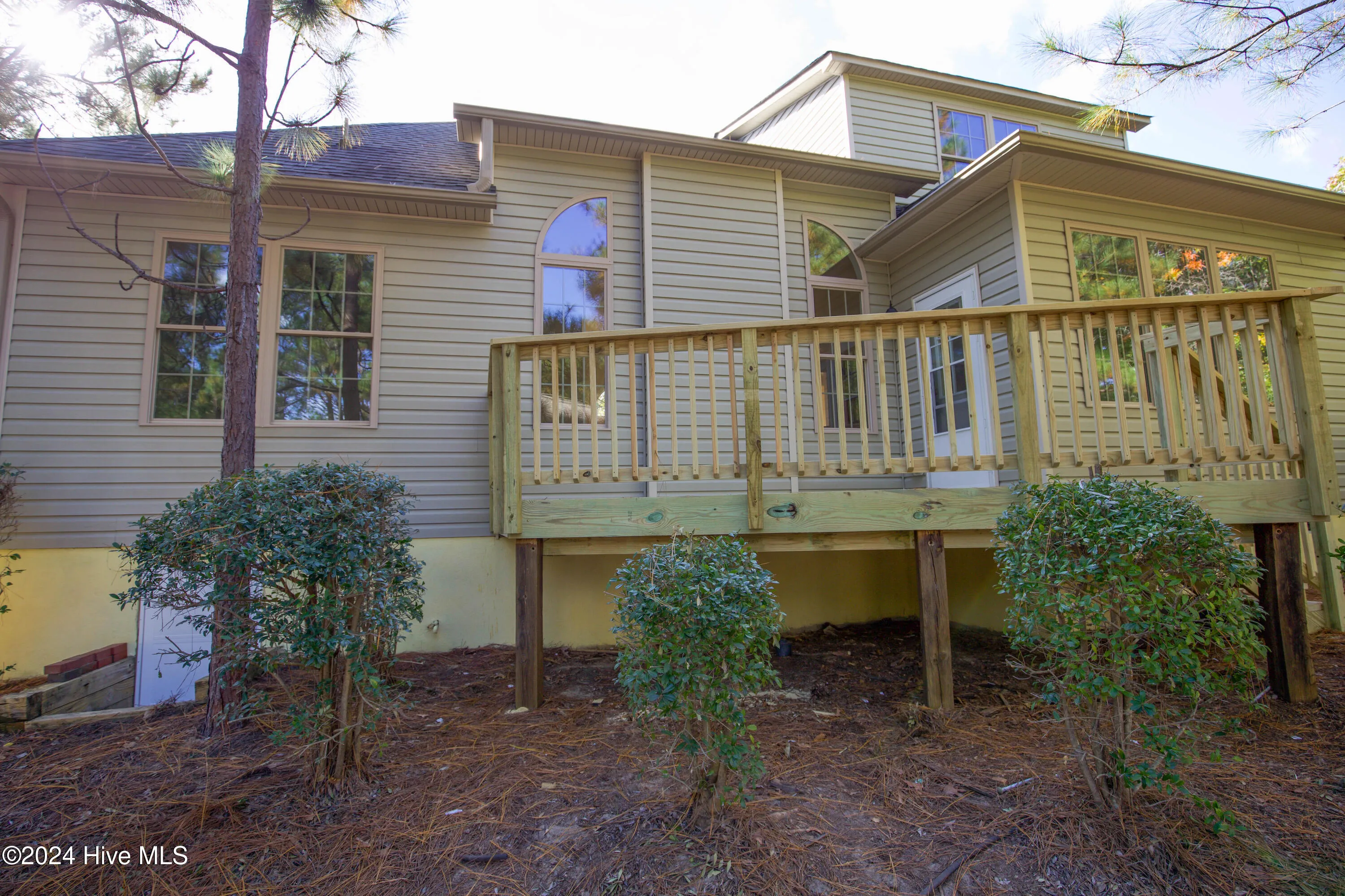 Pinehurst, North Carolina 28374, United States, 4 Bedrooms Bedrooms, ,2 BathroomsBathrooms,Residential,Pending,35323