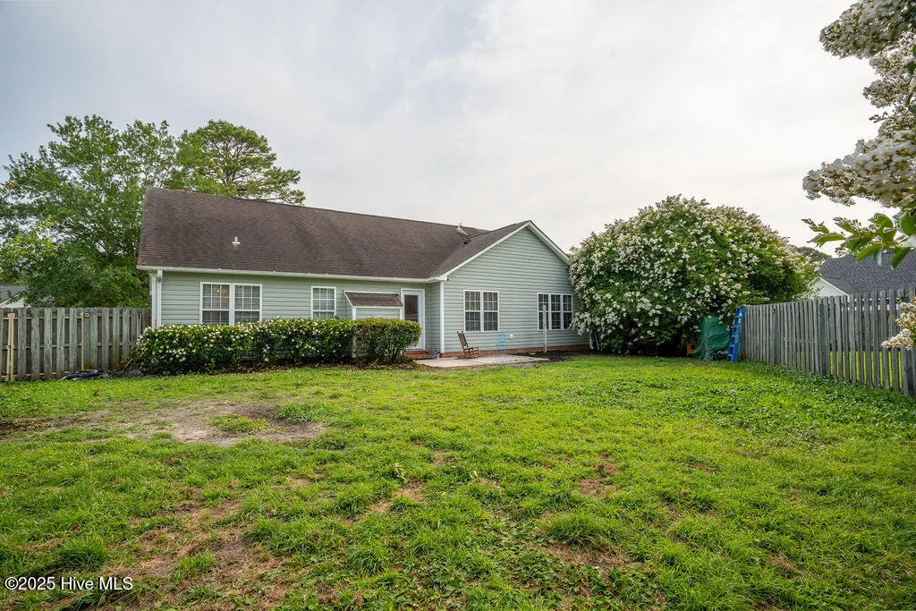 Wilmington, North Carolina 28405, United States, 3 Bedrooms Bedrooms, ,2 BathroomsBathrooms,Residential,Pending,143504