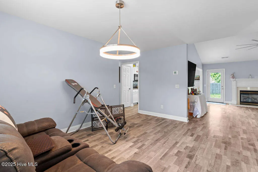 Wilmington, North Carolina 28405, United States, 3 Bedrooms Bedrooms, ,2 BathroomsBathrooms,Residential,Pending,143504