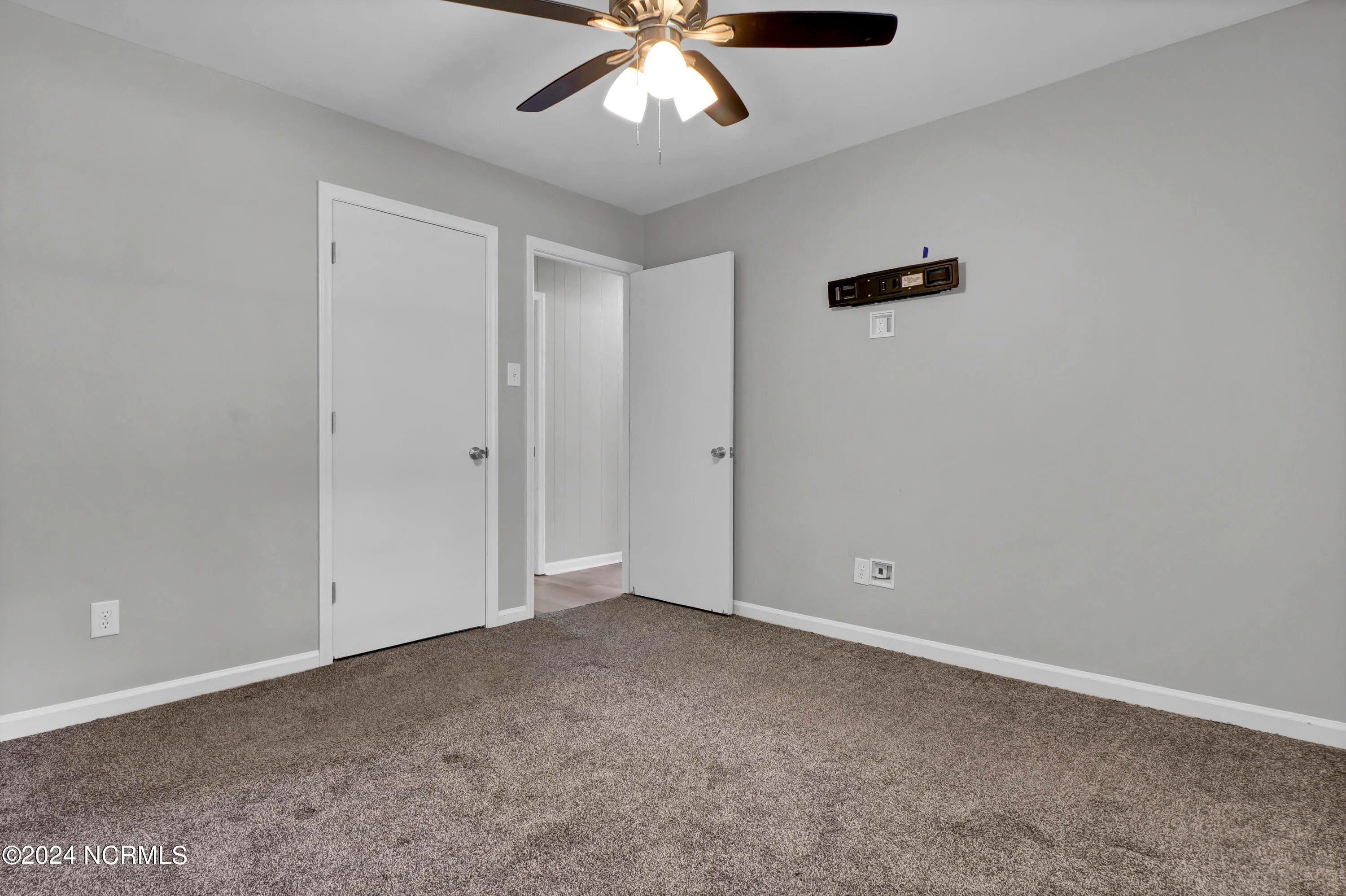 Burgaw, North Carolina 28425, United States, 3 Bedrooms Bedrooms, ,2 BathroomsBathrooms,Residential,Pending,54813