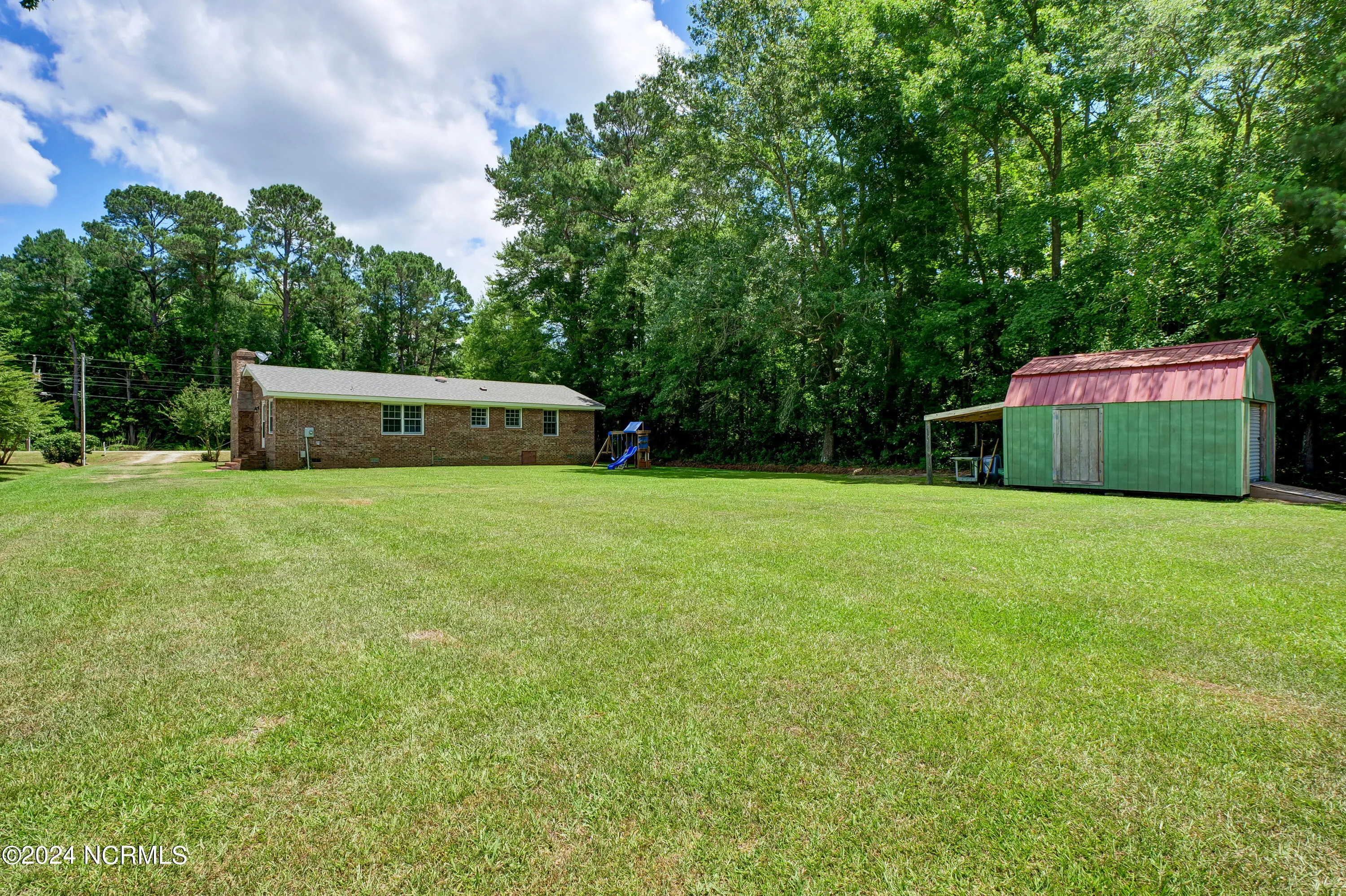 Burgaw, North Carolina 28425, United States, 3 Bedrooms Bedrooms, ,2 BathroomsBathrooms,Residential,Pending,54813