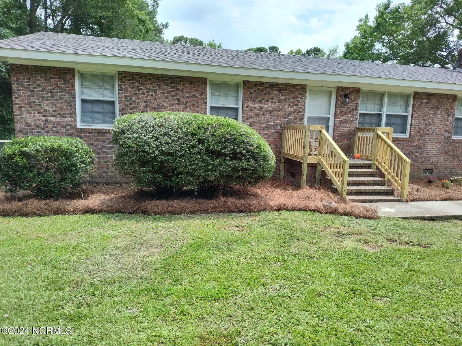 Burgaw, North Carolina 28425, United States, 3 Bedrooms Bedrooms, ,2 BathroomsBathrooms,Residential,Pending,54813