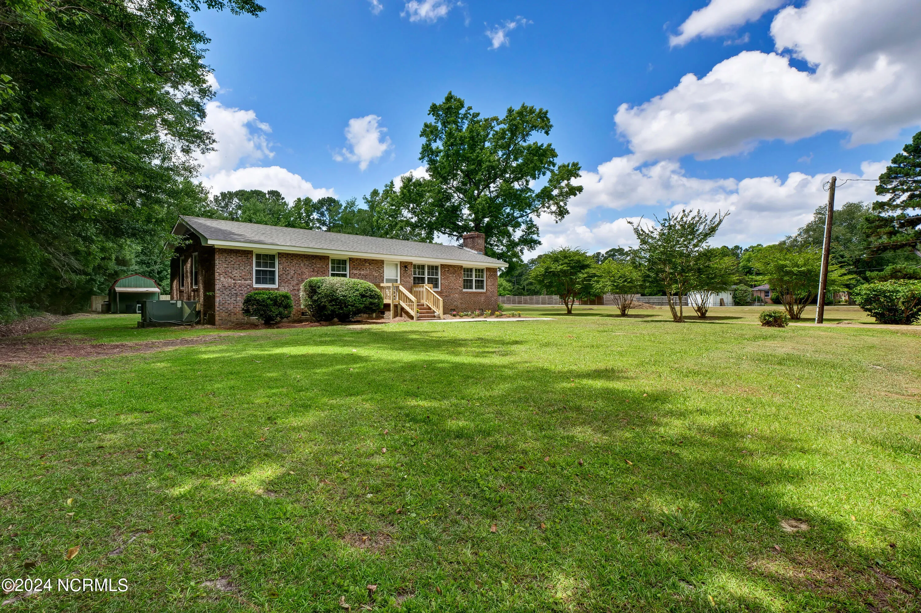 Burgaw, North Carolina 28425, United States, 3 Bedrooms Bedrooms, ,2 BathroomsBathrooms,Residential,Pending,54813