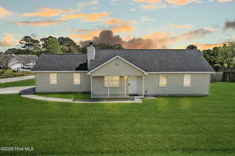 MLS: 100499706