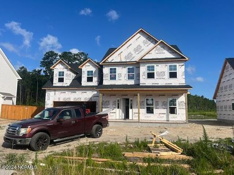 Single Family Residence in Hubert NC 831 Cooke Drive.jpg