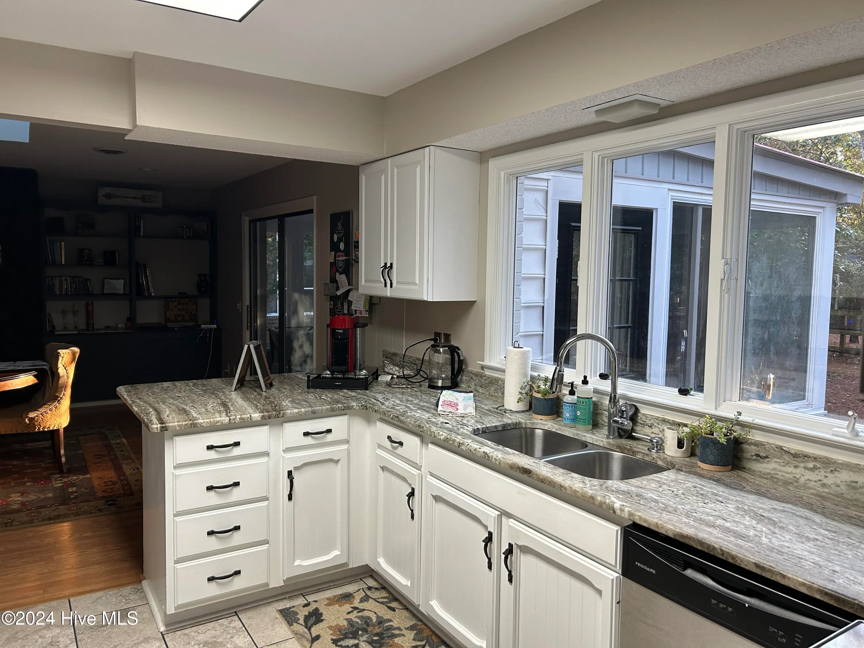 Pinehurst, North Carolina 28374, United States, 3 Bedrooms Bedrooms, ,2 BathroomsBathrooms,Residential,Pending,28667