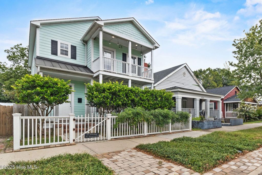 Photo of 117 S 8th Street, Wilmington, NC 28401 (MLS # 100530414)