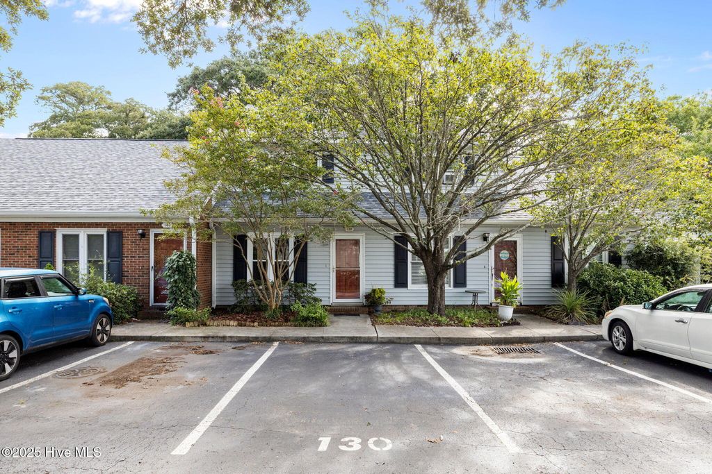 Photo of 3200 Crystal Oaks Lane, Morehead City, NC 28557 (MLS # 100526315)