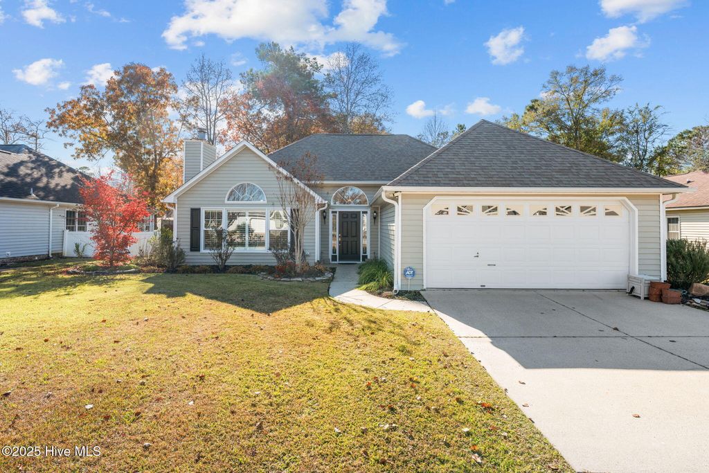Photo of 211 Mahaffey Court, New Bern, NC 28560 (MLS # 100543223)