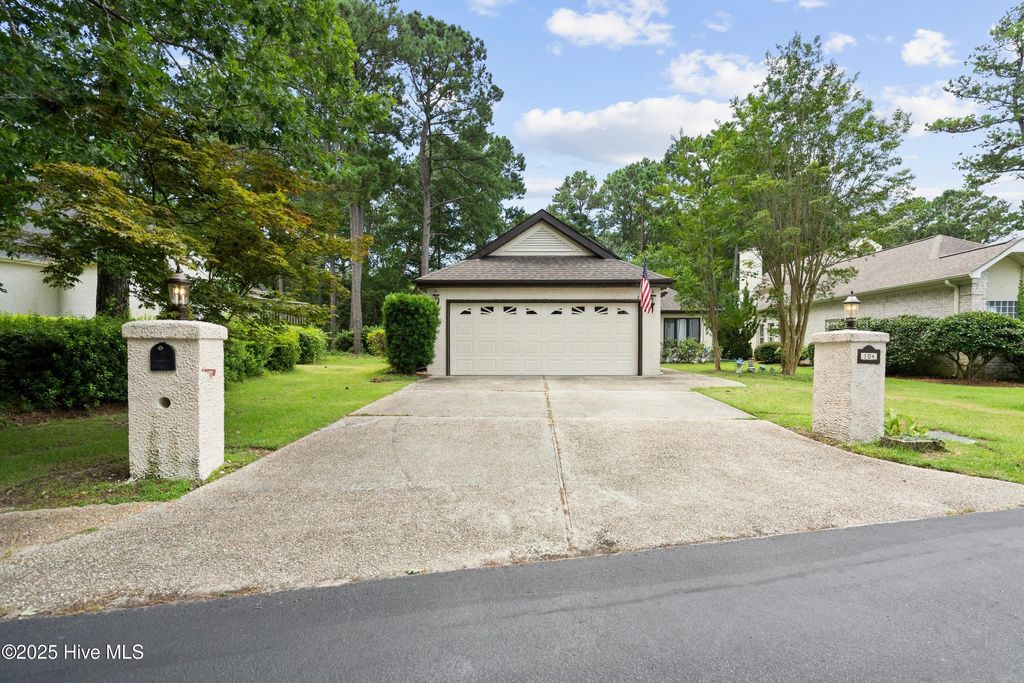 Photo of 104 Rollingwood Circle, Sneads Ferry, NC 28460 (MLS # 100517106)