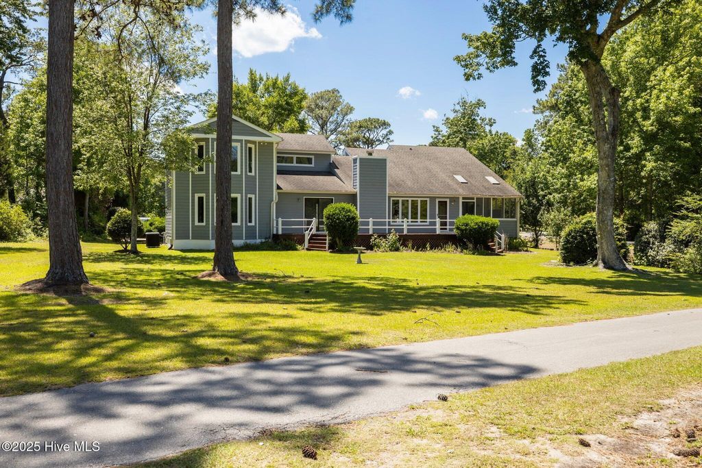 Photo of 304 Lord Granville Drive, Morehead City, NC 28557 (MLS # 100509953)