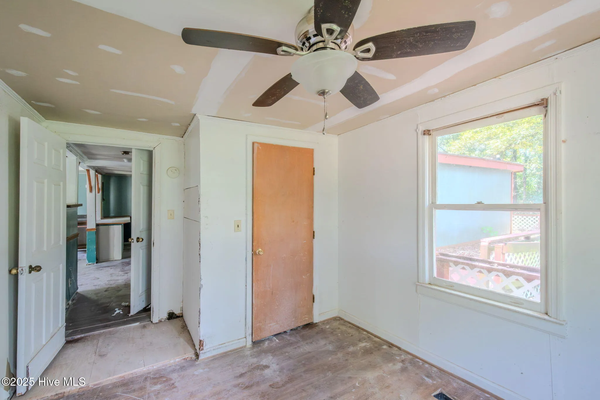 Burgaw, North Carolina 28425, United States, 3 Bedrooms Bedrooms, ,2 BathroomsBathrooms,Residential,Active,216990