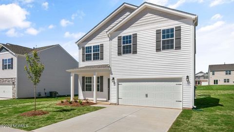 Single Family Residence in Aberdeen NC 1197 Misty Creek Drive.jpg