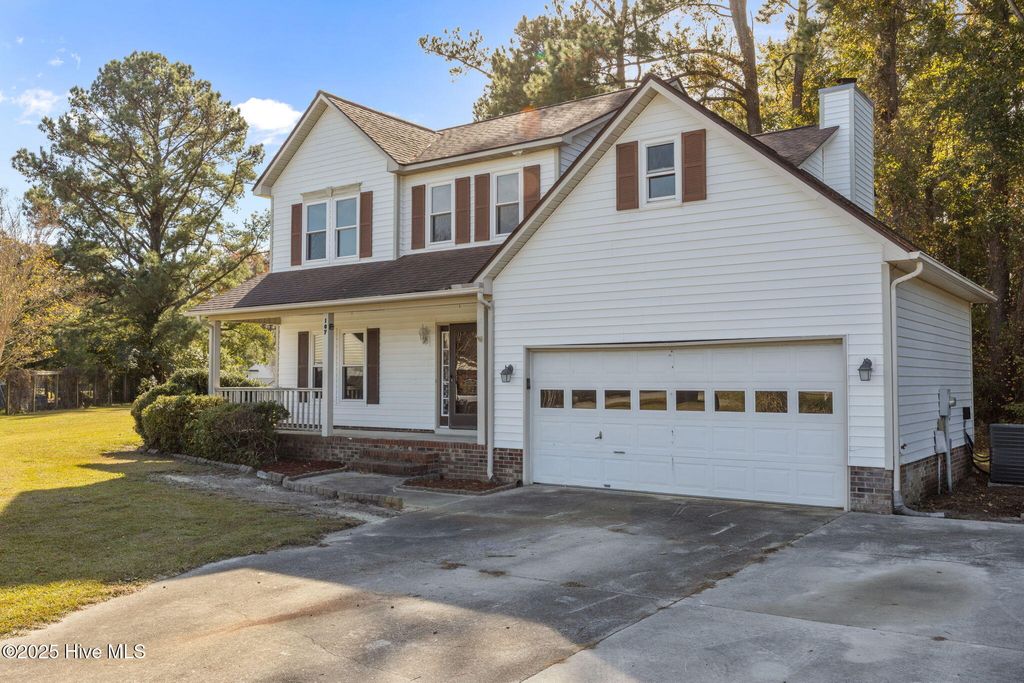 Photo of 107 Fawn View Court, Newport, NC 28570 (MLS # 100538260)