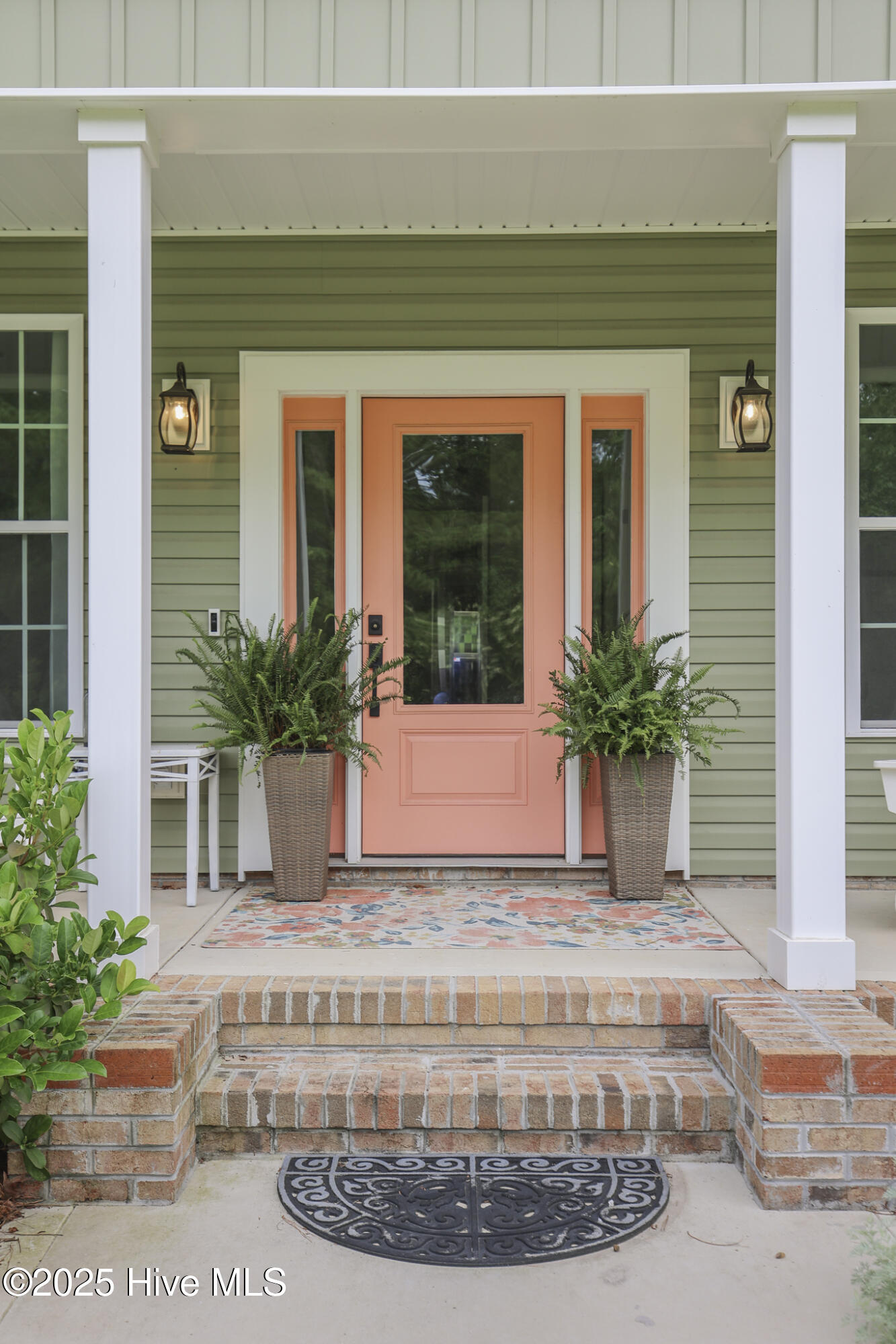 637 White Oak Crossing