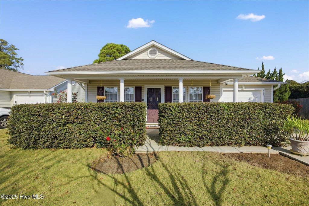 Photo of 605 Tisbury Lane, Wilmington, NC 28412 (MLS # 100543626)