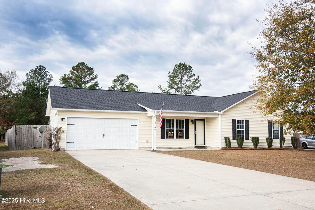 Photo of 166 Ashbury Park Lane, Richlands, NC 28574 (MLS # 100543253)